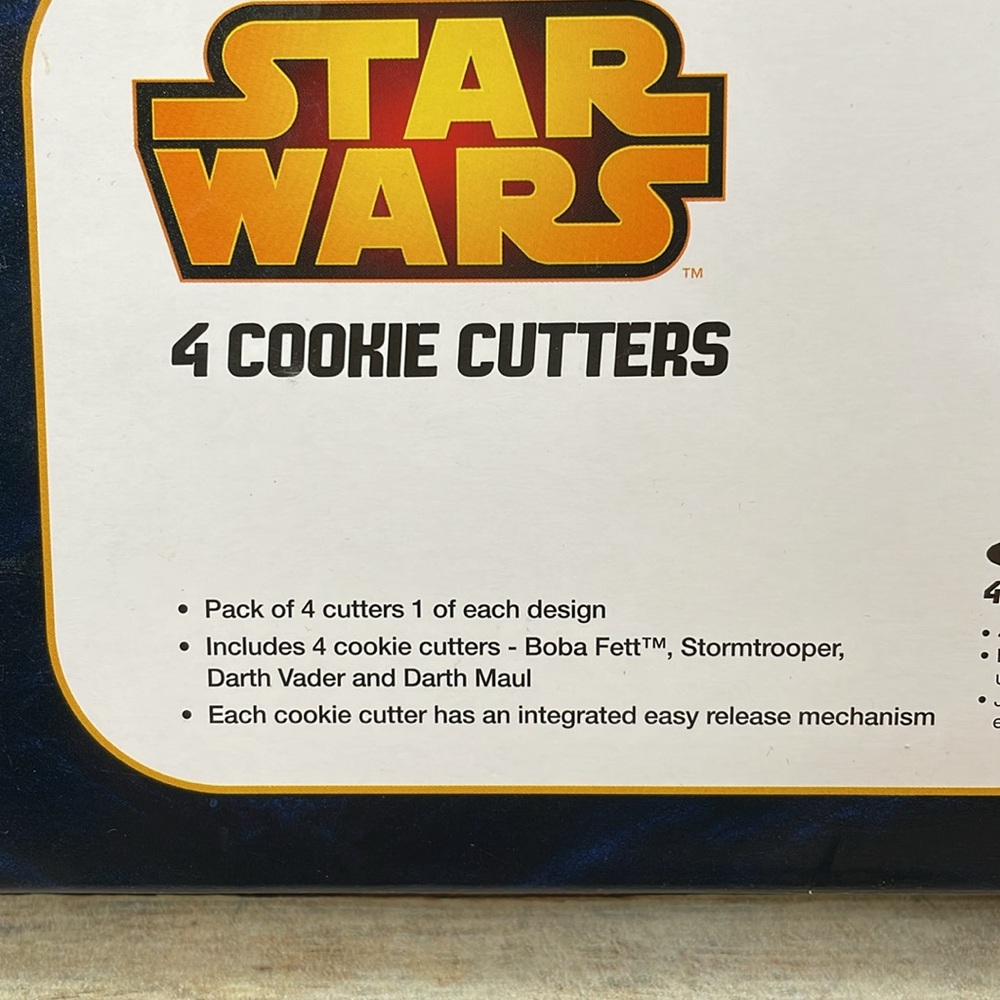 Star Wars cookie cutters - plastic easy release mechanism. - Picture 9 of 10
